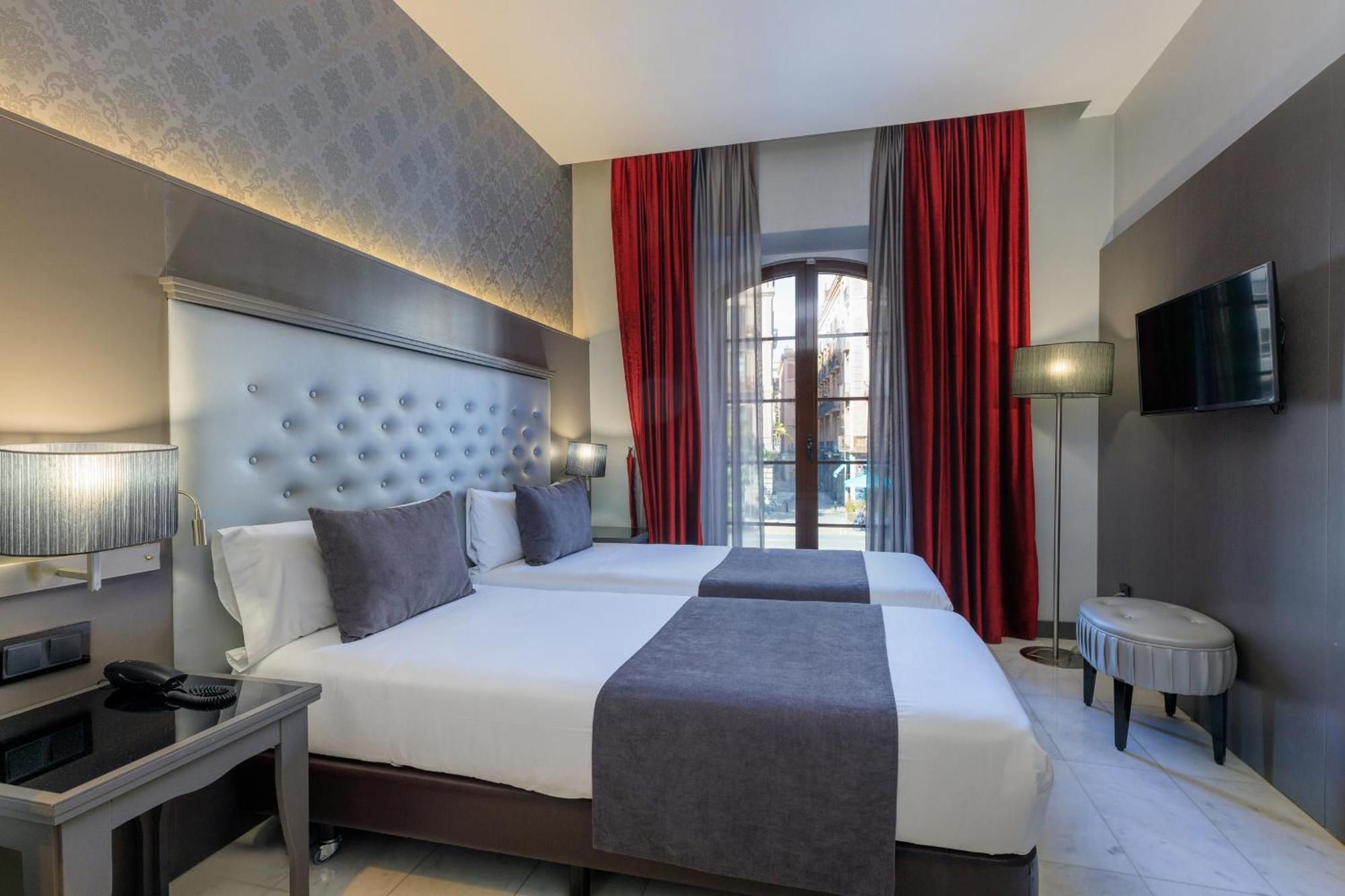 Ciutadella Hotell 4*