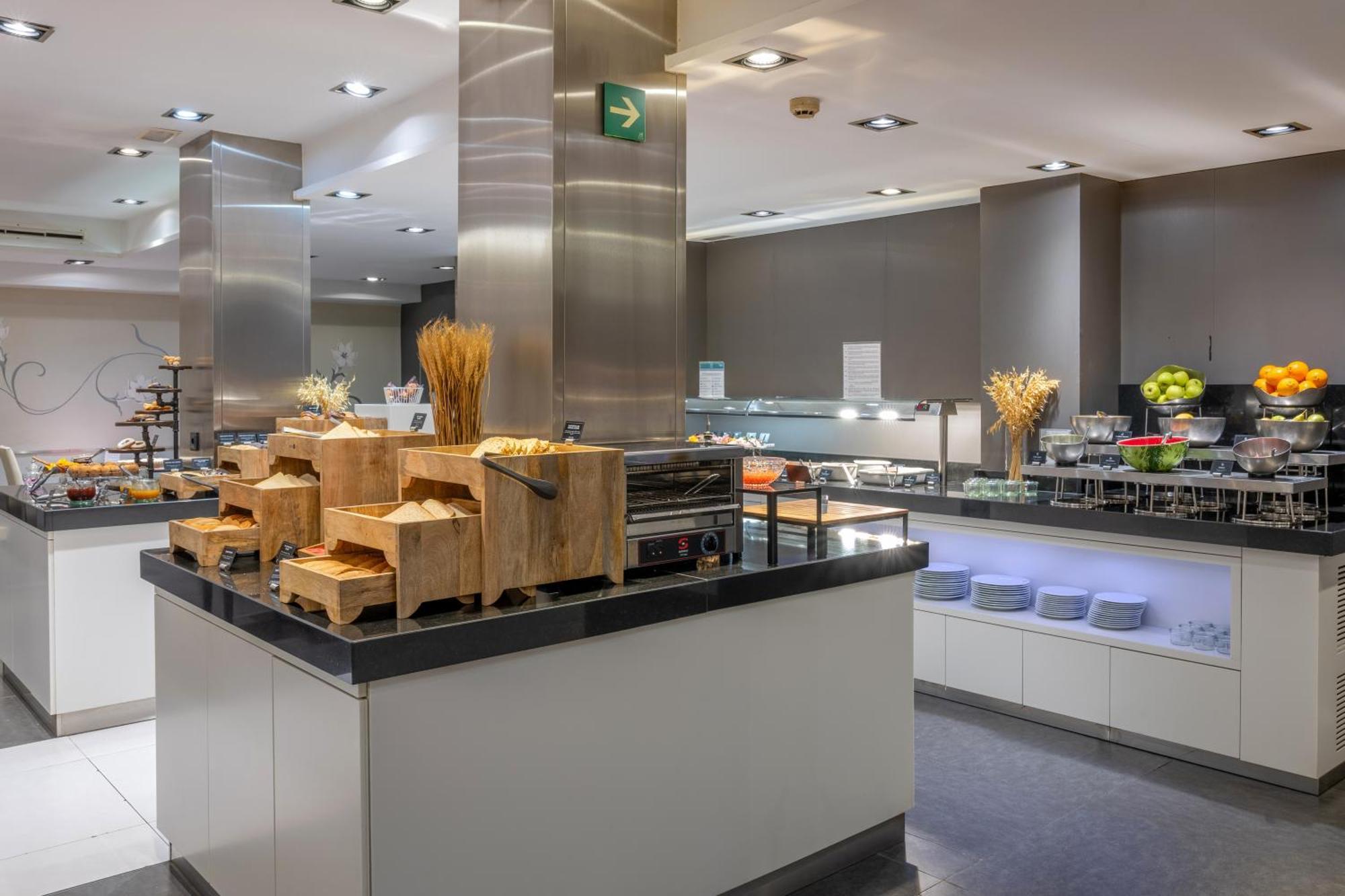 Ciutadella Hotell 4*